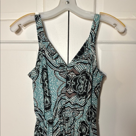 H&M NWOT Elegant Black and Turquoise Batik Patterned Handkerchief Dress - Picture 3 of 9